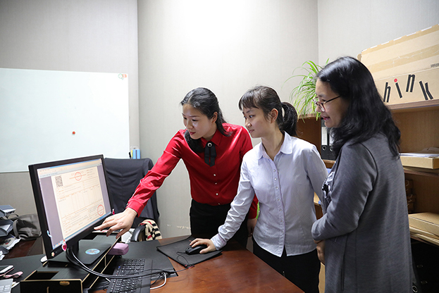 德信网页版开出首张区块链发票 欲将嵌入行业区块链中